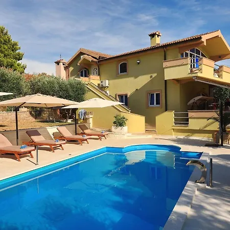 Villa Paulina *