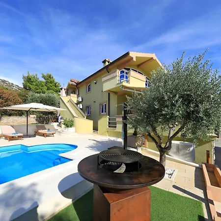 Villa Paulina *